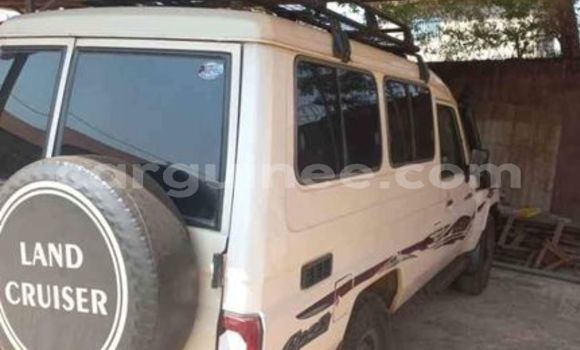 Acheter Occasion Voiture Toyota Land Cruiser Blanc à Conakry, Conakry Acheter Occasion Voiture Toyota Land Cruiser Blanc à Conakry, Conakry