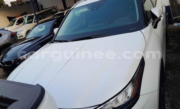 Acheter Occasion Voiture Toyota Highlander Blanc à Conakry, Conakry Acheter Occasion Voiture Toyota Highlander Blanc à Conakry, Conakry