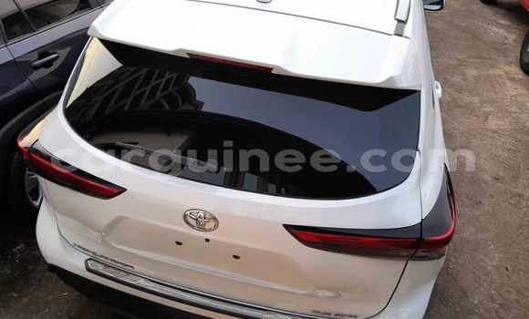 Acheter Occasion Voiture Toyota Highlander Blanc à Conakry, Conakry Acheter Occasion Voiture Toyota Highlander Blanc à Conakry, Conakry