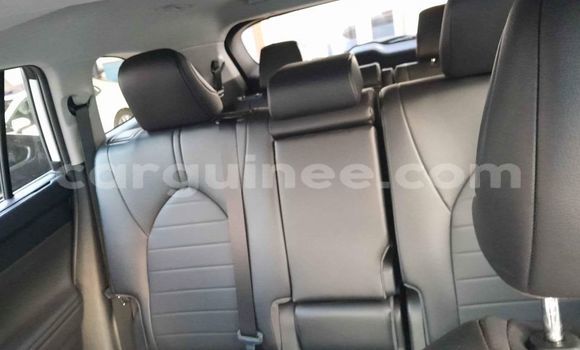 Acheter Occasion Voiture Toyota Highlander Blanc à Conakry, Conakry Acheter Occasion Voiture Toyota Highlander Blanc à Conakry, Conakry