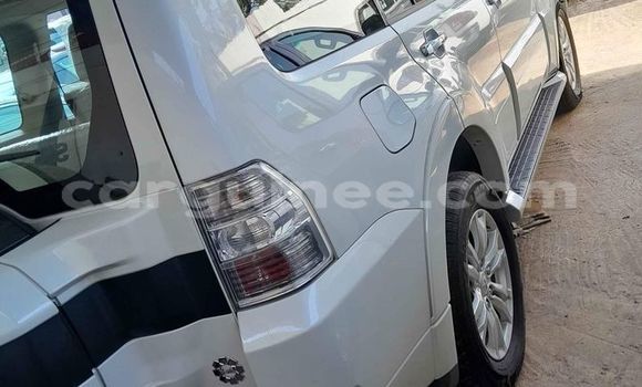 Acheter Occasion Voiture Mitsubishi Pajero Blanc à Conakry, Conakry Acheter Occasion Voiture Mitsubishi Pajero Blanc à Conakry, Conakry