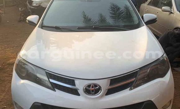 Acheter Occasion Voiture Toyota RAV4 Blanc à Conakry, Conakry