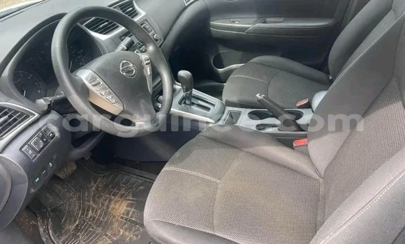 Acheter Occasion Voiture Nissan Sentra Gris à Conakry, Conakry