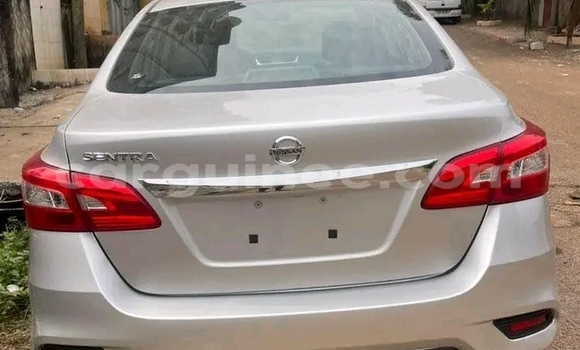 Acheter Occasion Voiture Nissan Sentra Gris à Conakry, Conakry Acheter Occasion Voiture Nissan Sentra Gris à Conakry, Conakry