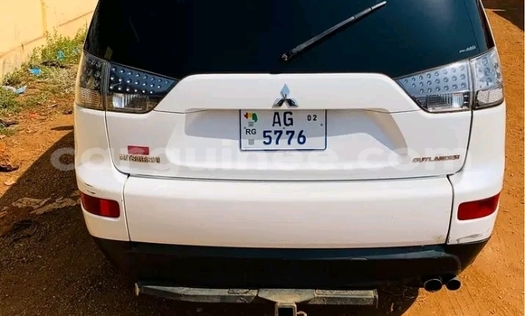 Acheter Occasion Voiture Mitsubishi Outlander Blanc à Conakry, Conakry Acheter Occasion Voiture Mitsubishi Outlander Blanc à Conakry, Conakry