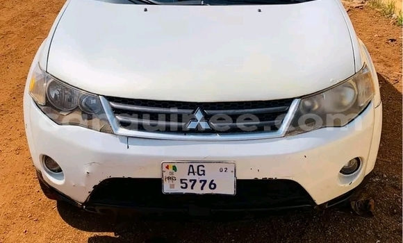 Acheter Occasion Voiture Mitsubishi Outlander Blanc à Conakry, Conakry Acheter Occasion Voiture Mitsubishi Outlander Blanc à Conakry, Conakry