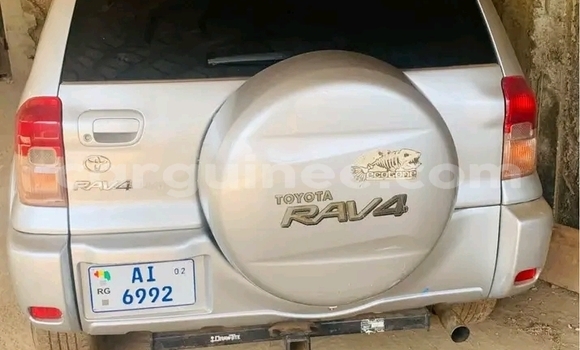 Acheter Occasion Voiture Toyota RAV4 Gris à Conakry, Conakry Acheter Occasion Voiture Toyota RAV4 Gris à Conakry, Conakry
