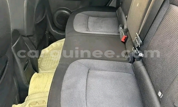 Buy Used Nissan Rogue Brown Car in Conakry in Conakry