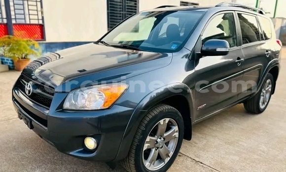 Buy Used Toyota RAV4 Black Car in Conakry in Conakry Buy Used Toyota RAV4 Black Car in Conakry in Conakry