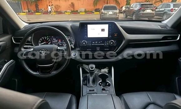 Buy Used Toyota Highlander Black Car in Conakry in Conakry Buy Used Toyota Highlander Black Car in Conakry in Conakry