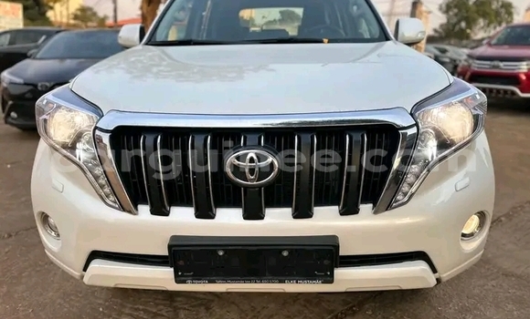 Buy Used Toyota Prado White Car in Conakry in Conakry Buy Used Toyota Prado White Car in Conakry in Conakry