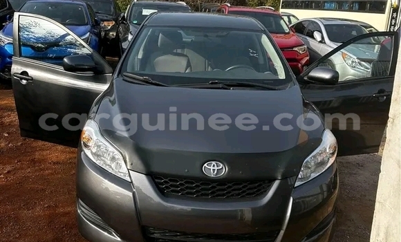Buy Used Toyota Matrix Green Car in Conakry in Conakry Buy Used Toyota Matrix Green Car in Conakry in Conakry