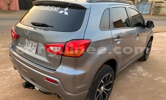 Buy Used Mitsubishi RVR Brown Car in Conakry in Conakry Buy Used Mitsubishi RVR Brown Car in Conakry in Conakry