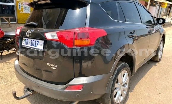 Buy Used Toyota RAV4 Blue Car in Conakry in Conakry Buy Used Toyota RAV4 Blue Car in Conakry in Conakry