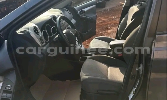 Buy Used Toyota Matrix Green Car in Conakry in Conakry Buy Used Toyota Matrix Green Car in Conakry in Conakry