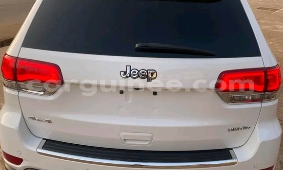 Acheter Occasion Voiture Jeep Grand Cherokee Blanc à Conakry, Conakry