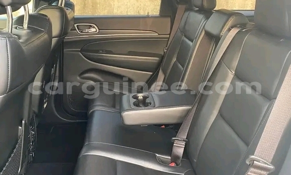 Buy Used Jeep Grand Cherokee White Car in Conakry in Conakry Buy Used Jeep Grand Cherokee White Car in Conakry in Conakry