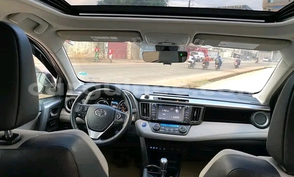 Buy Used Toyota RAV4 Brown Car in Conakry in Conakry Buy Used Toyota RAV4 Brown Car in Conakry in Conakry