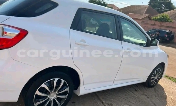 Buy Used Toyota Matrix White Car in Conakry in Conakry Buy Used Toyota Matrix White Car in Conakry in Conakry