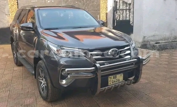 Buy Used Toyota Fortuner Brown Car in Conakry in Conakry Buy Used Toyota Fortuner Brown Car in Conakry in Conakry