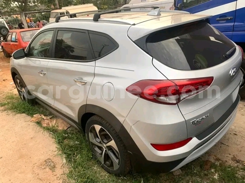 Big with watermark hyundai tucson conakry conakry 8885