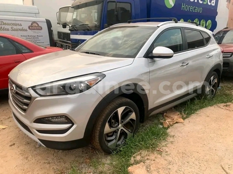 Big with watermark hyundai tucson conakry conakry 8885