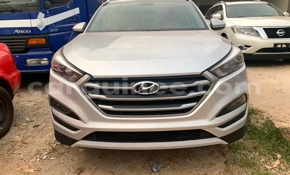 Buy Used Hyundai Tucson Silver Car in Conakry in Conakry Buy Used Hyundai Tucson Silver Car in Conakry in Conakry