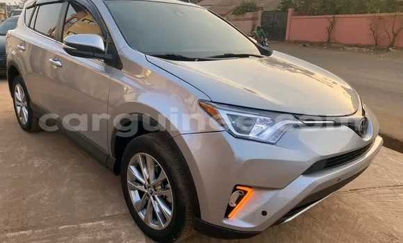 Buy Used Toyota RAV4 Beige Car in Conakry in Conakry Buy Used Toyota RAV4 Beige Car in Conakry in Conakry