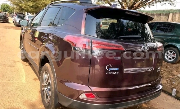 Buy Used Toyota RAV4 Red Car in Conakry in Conakry Buy Used Toyota RAV4 Red Car in Conakry in Conakry