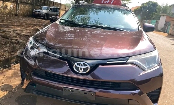 Buy Used Toyota RAV4 Red Car in Conakry in Conakry Buy Used Toyota RAV4 Red Car in Conakry in Conakry