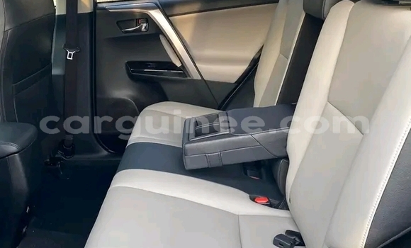 Acheter Occasion Voiture Toyota RAV4 Noir à Conakry, Conakry