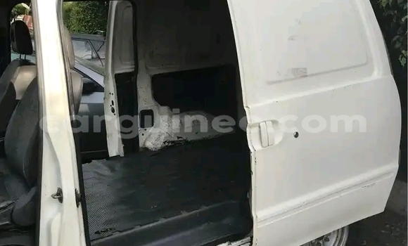 Buy Used Nissan Vanette White Car in Conakry in Conakry