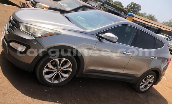 Buy Used Hyundai Santa Fe Other Car in Conakry in Conakry Buy Used Hyundai Santa Fe Other Car in Conakry in Conakry