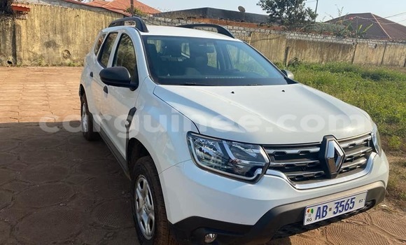 Buy Used Renault Duster White Car in Conakry in Conakry Buy Used Renault Duster White Car in Conakry in Conakry