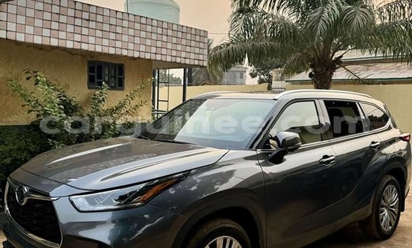 Buy Used Toyota Highlander Black Car in Conakry in Conakry Buy Used Toyota Highlander Black Car in Conakry in Conakry