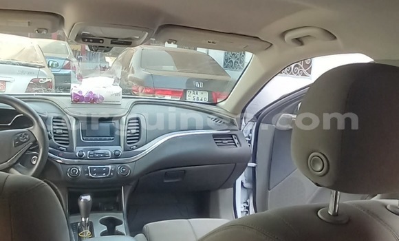 Acheter Occasion Voiture Chevrolet Impala Blanc à Conakry, Conakry Acheter Occasion Voiture Chevrolet Impala Blanc à Conakry, Conakry