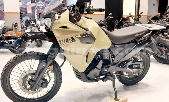 Buy Used Kawasaki KLR 650 Beige Bike in Conakry in Conakry