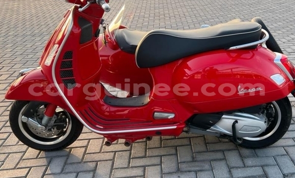 Buy Used Vespa GTS Red Bike in Conakry in Conakry