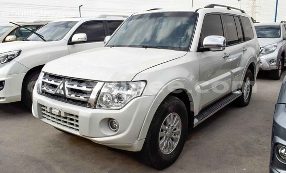 Buy Import Mitsubishi Pajero White Car in Import - Dubai in Conakry Buy Import Mitsubishi Pajero White Car in Import - Dubai in Conakry