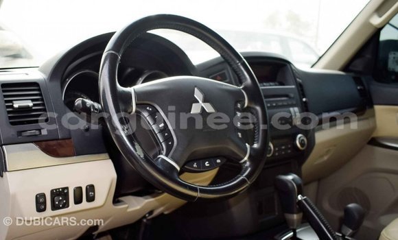 Buy Import Mitsubishi Pajero White Car in Import - Dubai in Conakry Buy Import Mitsubishi Pajero White Car in Import - Dubai in Conakry
