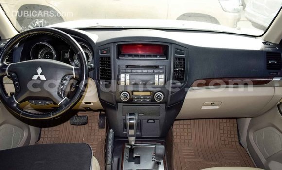 Buy Import Mitsubishi Pajero White Car in Import - Dubai in Conakry Buy Import Mitsubishi Pajero White Car in Import - Dubai in Conakry