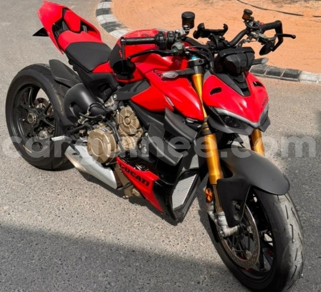 Big with watermark ducati streetfighter conakry conakry 9048