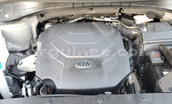 Buy Used Kia Sorento Silver Car in Conakry in Conakry Buy Used Kia Sorento Silver Car in Conakry in Conakry
