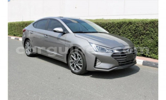 Buy Used Hyundai Elantra Silver Car in Coyah in Coyah