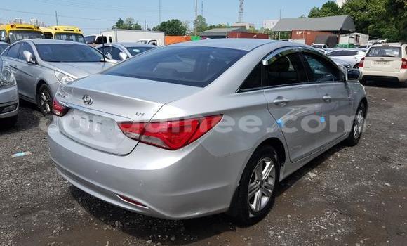 Buy Used Hyundai Sonata Silver Car in Conakry in Conakry Buy Used Hyundai Sonata Silver Car in Conakry in Conakry