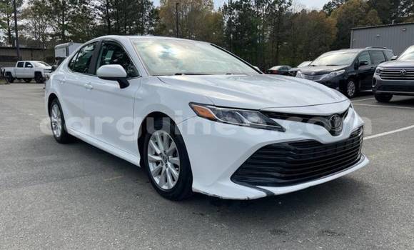 Buy Used Toyota Camry White Car in Conakry in Conakry Buy Used Toyota Camry White Car in Conakry in Conakry