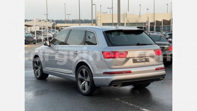 Big with watermark audi q7 conakry import dubai 9094