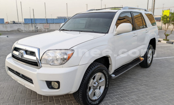Acheter Occasion Voiture Toyota 4Runner Blanc à Import - Dubai, Conakry