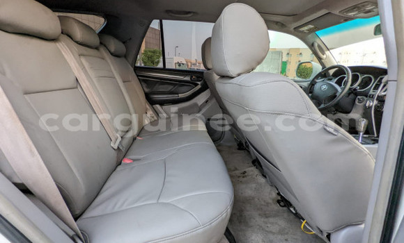 Buy Used Toyota 4Runner White Car in Import - Dubai in Conakry Buy Used Toyota 4Runner White Car in Import - Dubai in Conakry