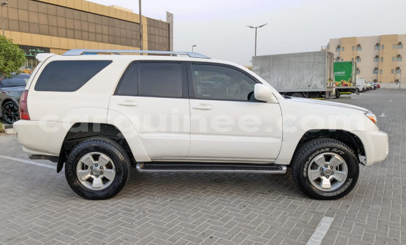 Buy Used Toyota 4Runner White Car in Import - Dubai in Conakry Buy Used Toyota 4Runner White Car in Import - Dubai in Conakry